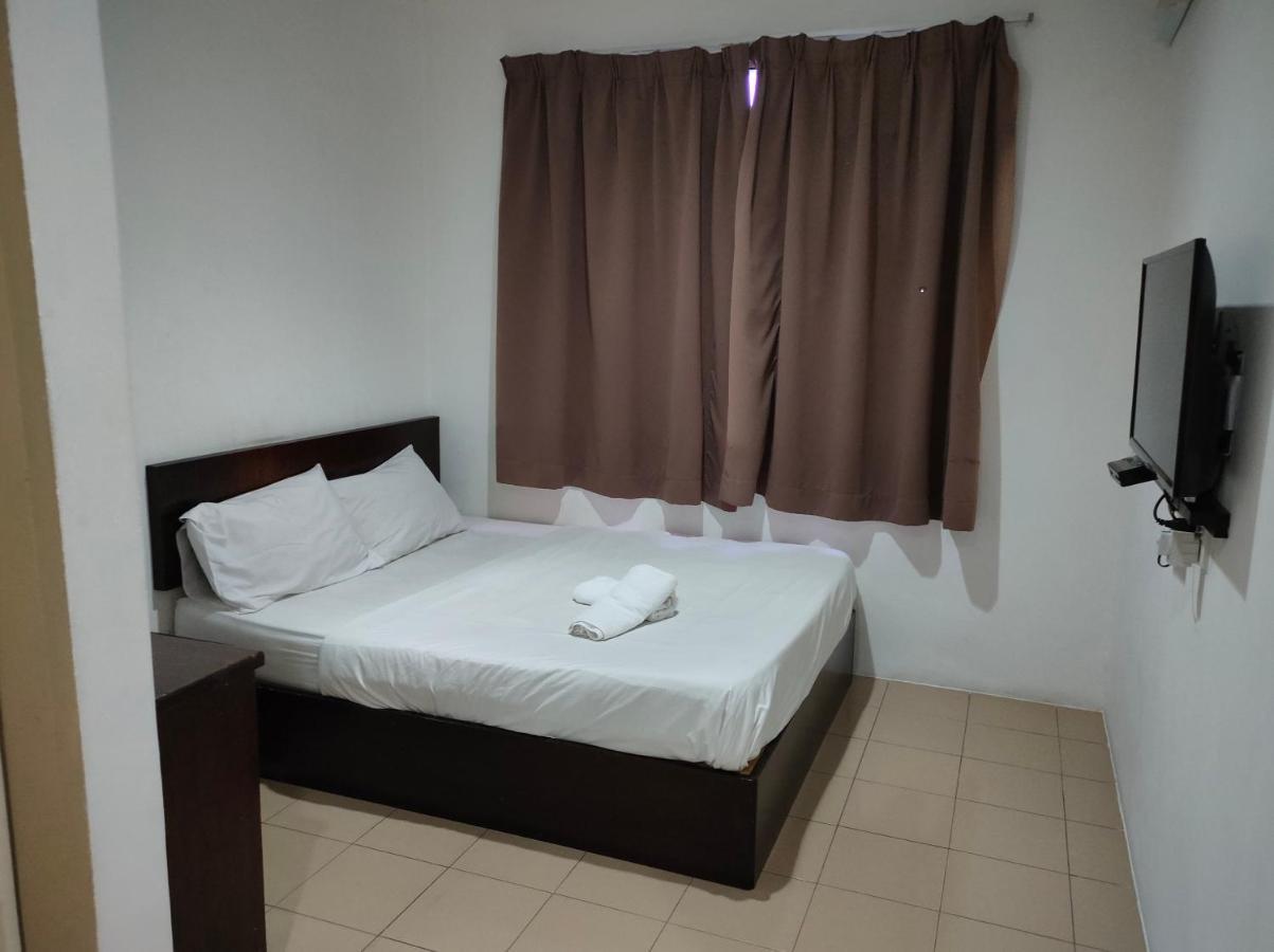 Hotel Star Inn Teluk Intan Exterior photo